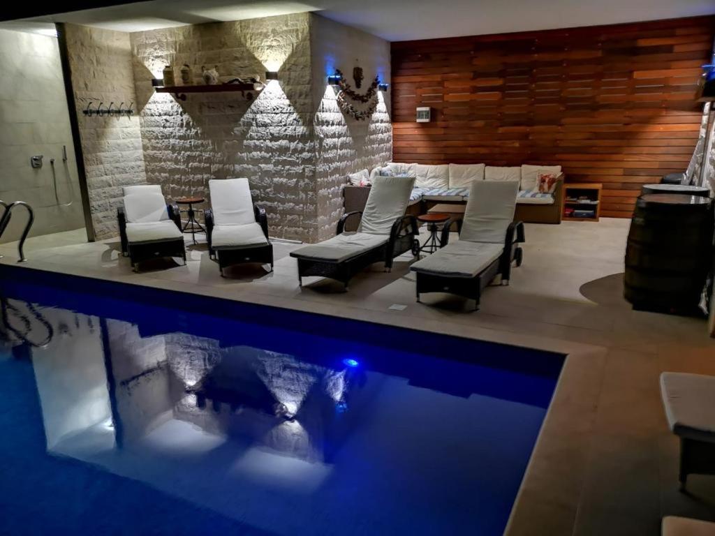 Polly Apartments With Swimming Pool Babino Polje Luaran gambar
